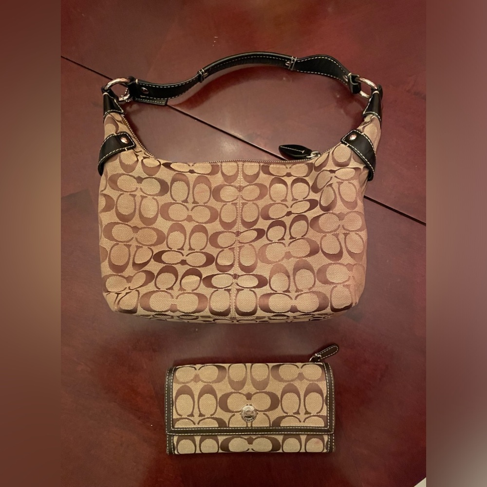 Coach signature hobo bag with matching wallet